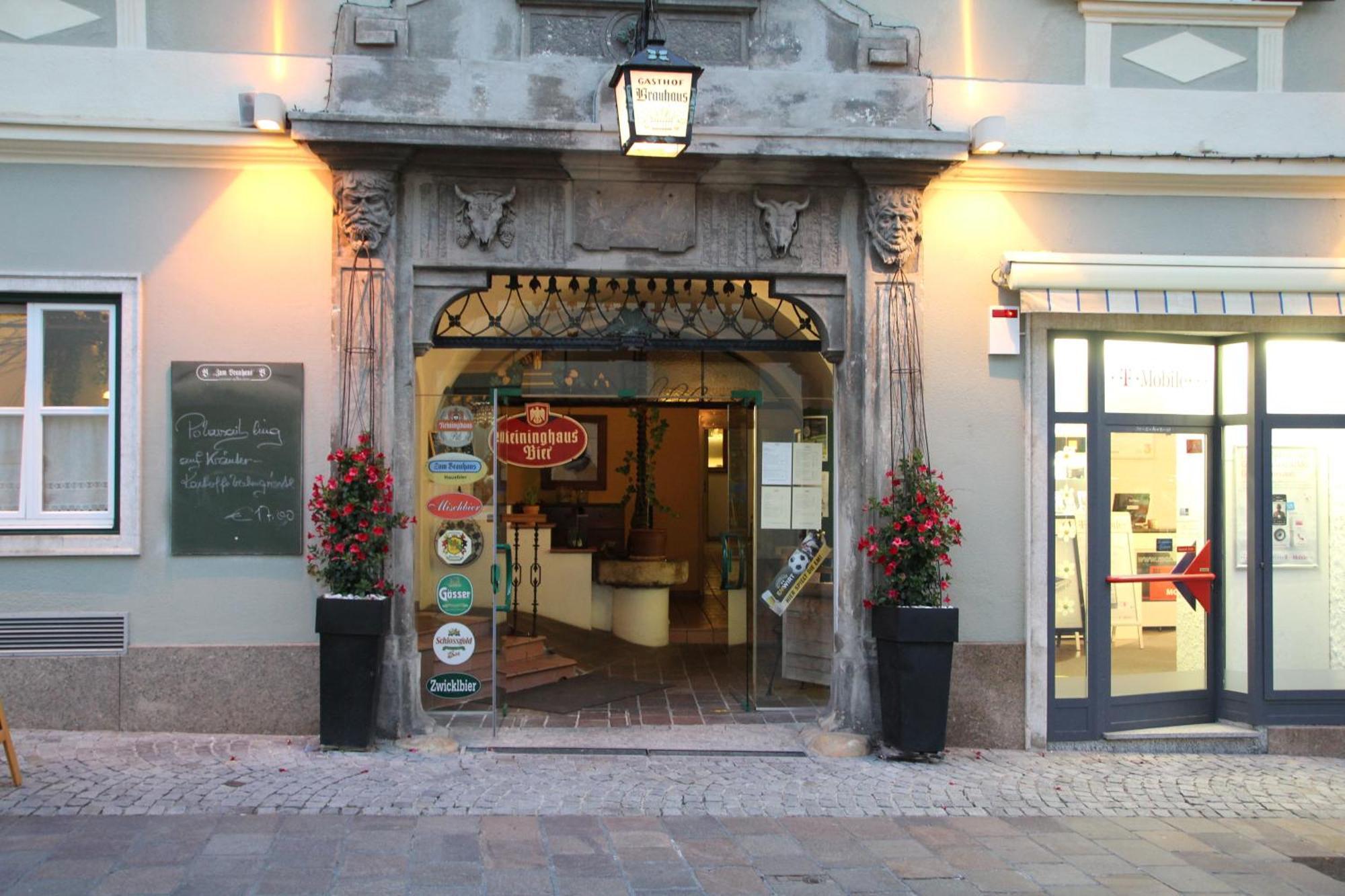Gasthof Restaurant Zum Brauhaus Хартберг Екстериор снимка